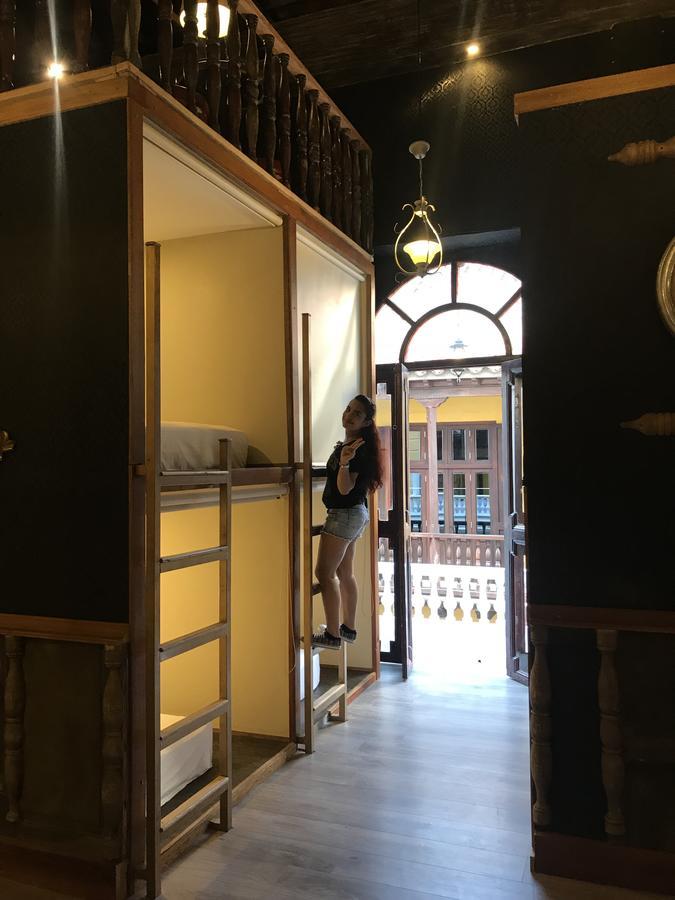The Clock Hostel & Suites Cartagena エクステリア 写真